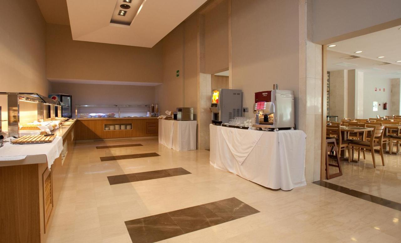 M.A. Hotel Sevilla Congresos Екстер'єр фото