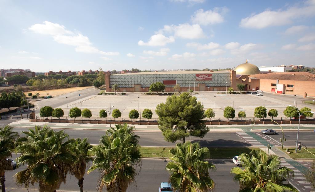 M.A. Hotel Sevilla Congresos Екстер'єр фото