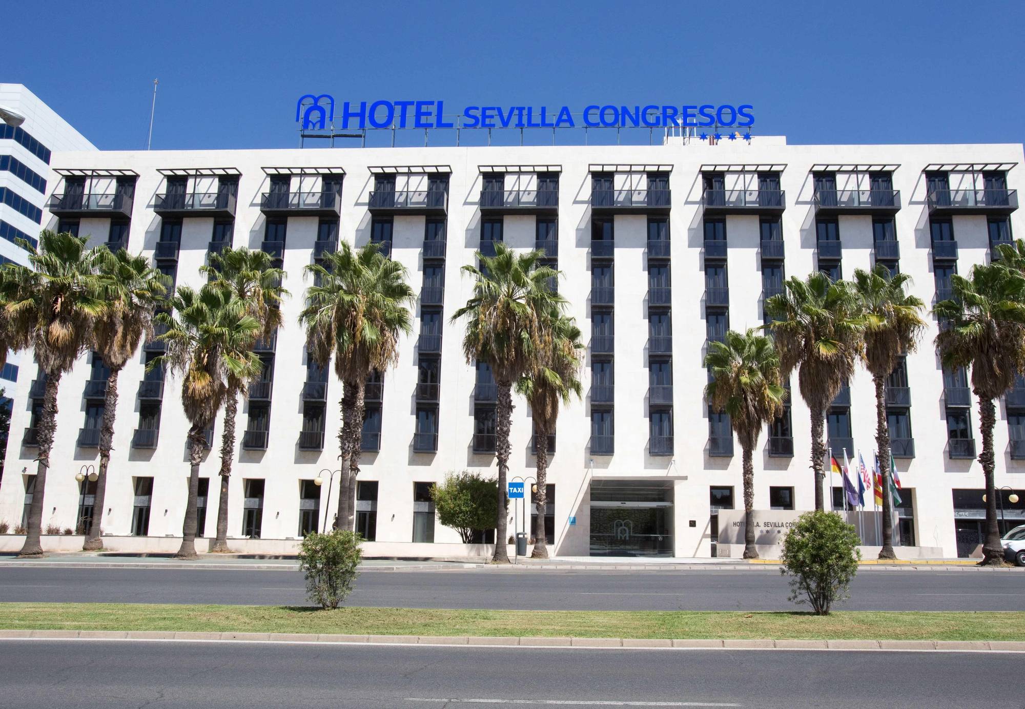 M.A. Hotel Sevilla Congresos Екстер'єр фото