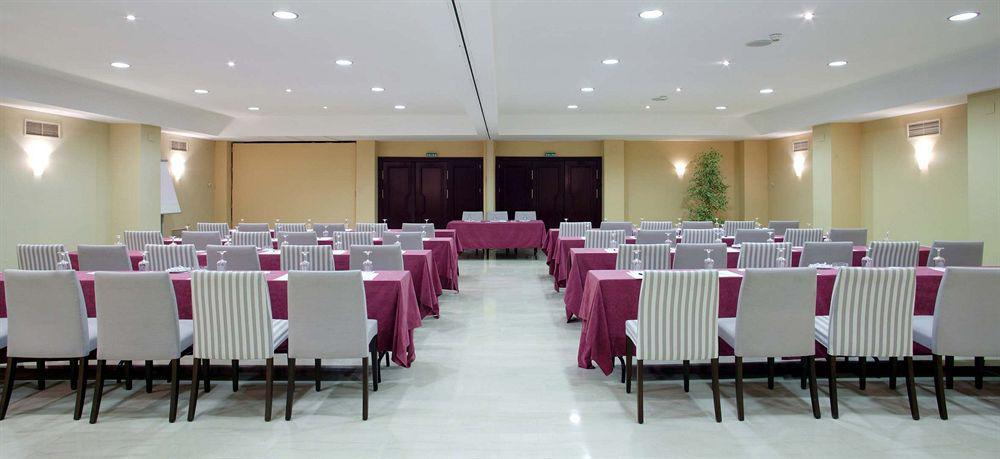 M.A. Hotel Sevilla Congresos Бізнес фото